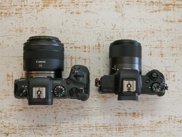 Canon EOS RPとCanon EOS R5の比較写真。