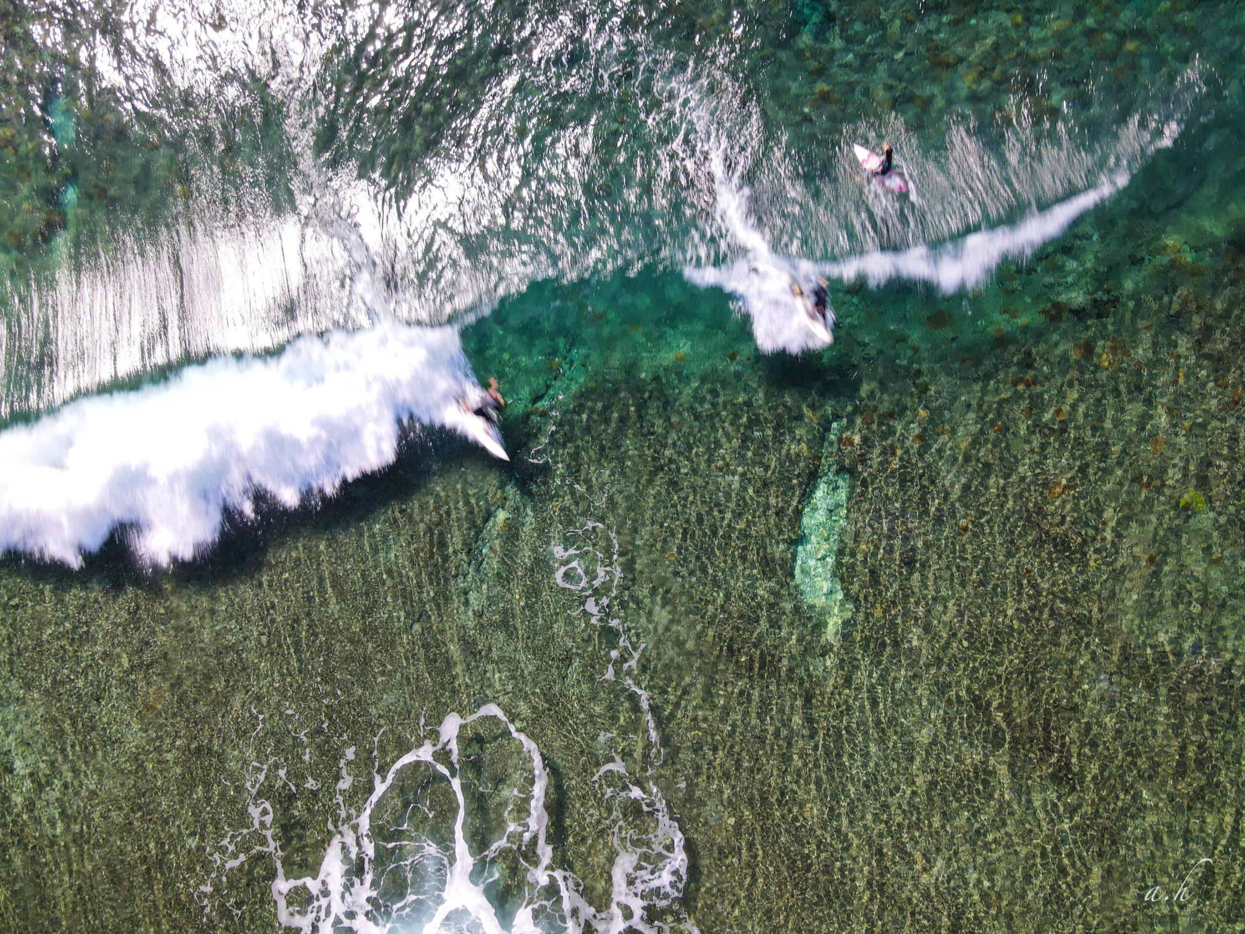 ドローン空撮・沖縄の海俯瞰